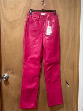 Good American Hot Pink Straight-Leg Faux Leather Jeans Love Potion 007 GIL000T